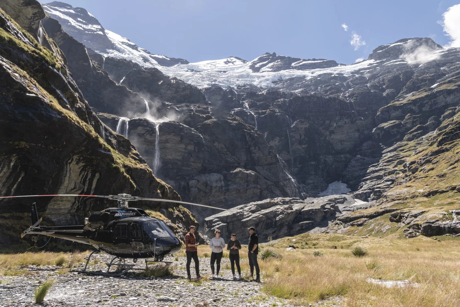 Private helicopter picnic in the Southern Alps