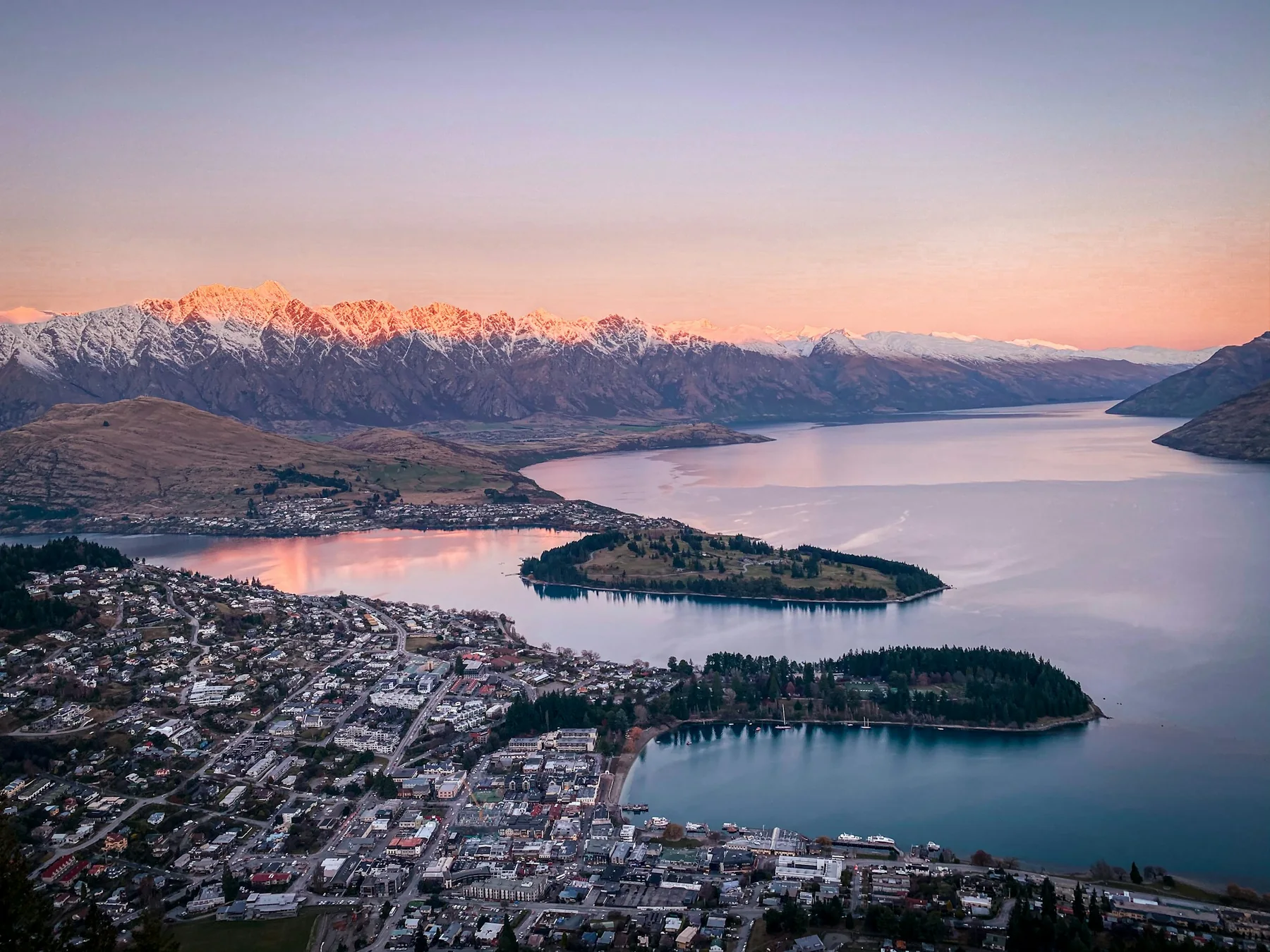 Queenstown lake and mountain landscape on a clear day